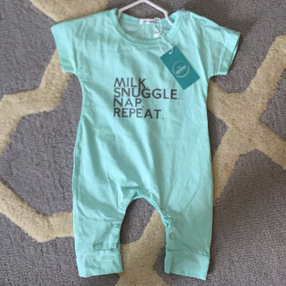 Baby boy or girl outfit!